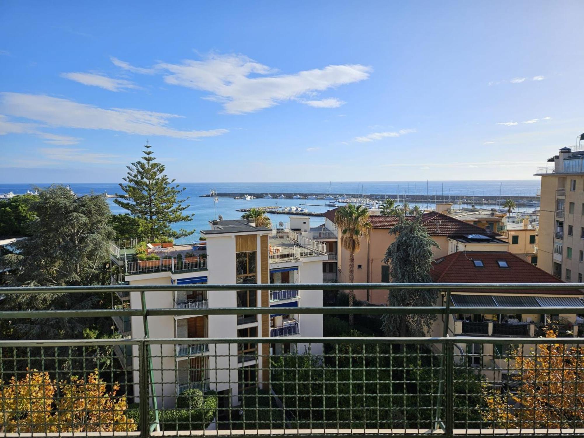 La Baia Nel Porto Apartment Sanremo Luaran gambar