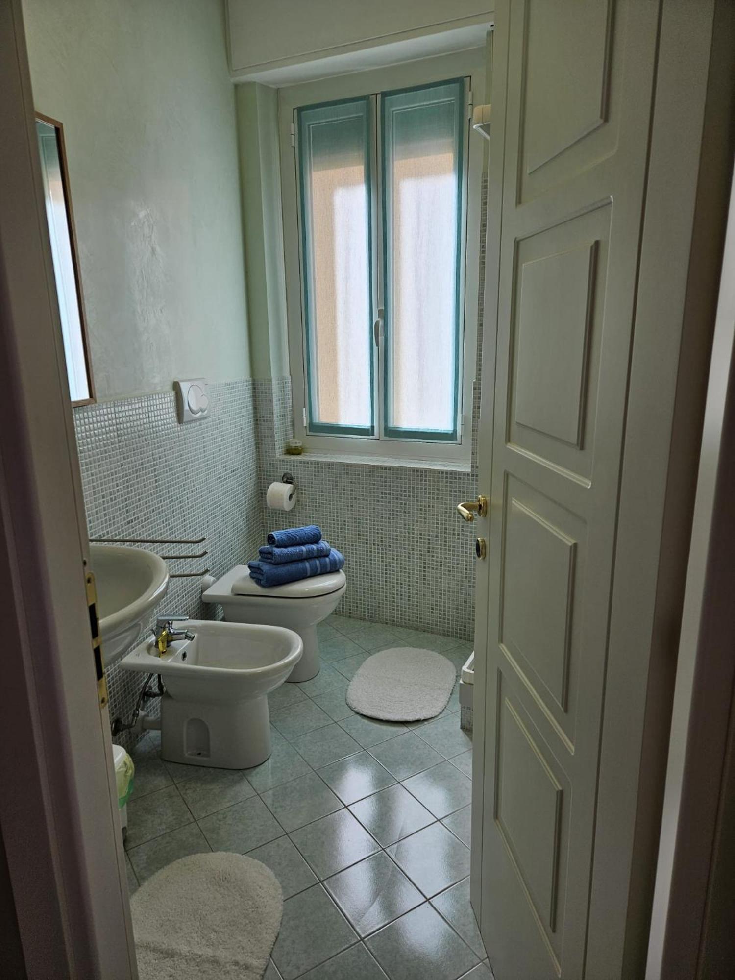 La Baia Nel Porto Apartment Sanremo Luaran gambar